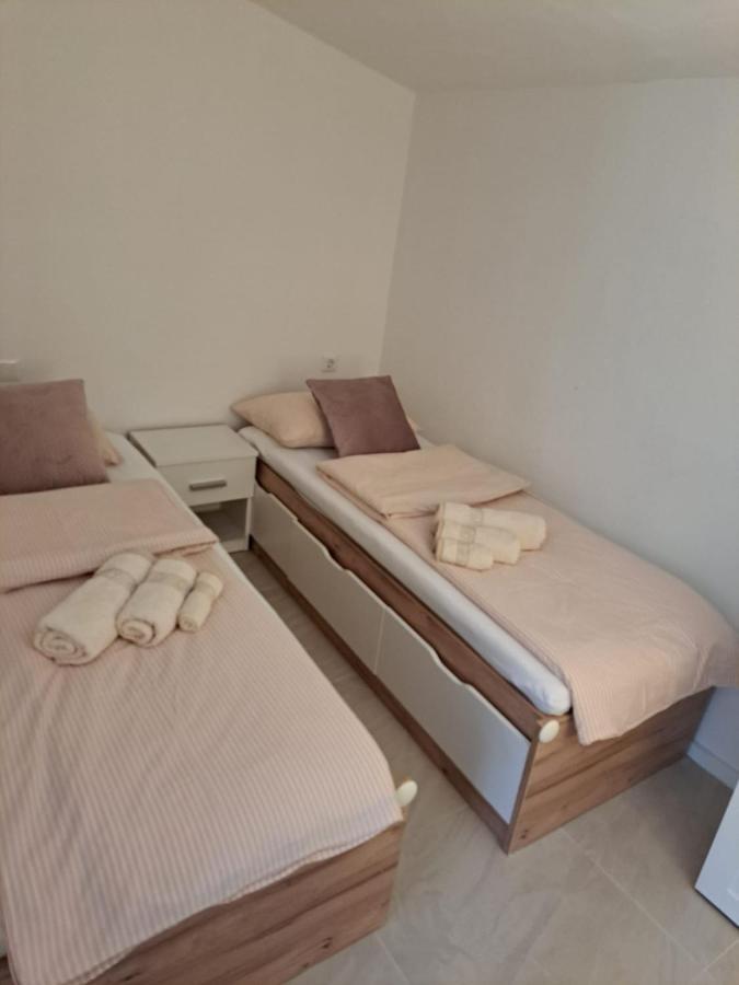 פוסדריה Beach House Suzi מראה חיצוני תמונה